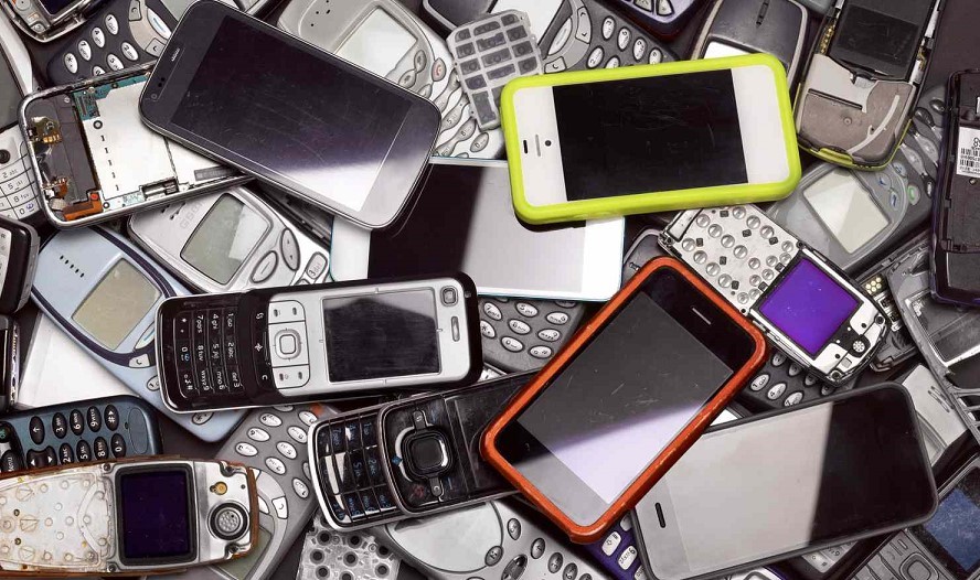 what to do with old broken cell phones